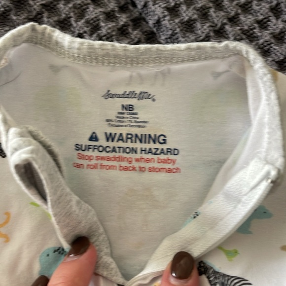 Swaddle me newborn zip up swaddles (2) - Picture 3 of 4